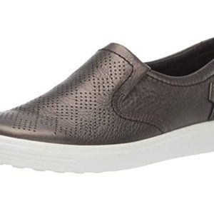 ECCO Soft 7 Slip-On Sneaker
